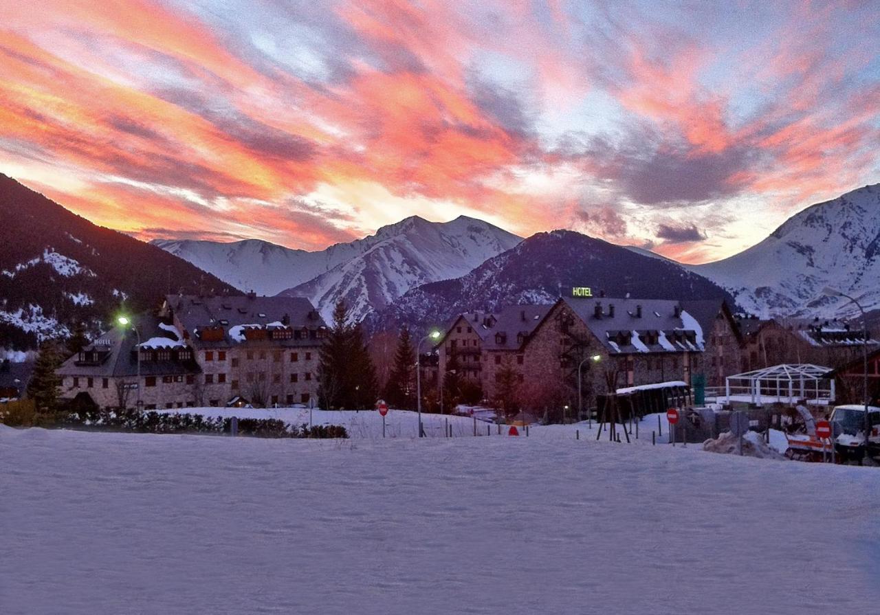 Snoe Vall De Boi Hotell Pla de l'Ermita Eksteriør bilde